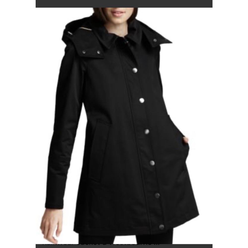 Burberry Brit Bowpark Raincoat with Wool Liner | US 2 Black